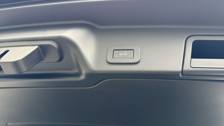 Land Rover Range Rover Evoque 1.5 P270e Autobiography 5dr Auto [Revised] Hatchback